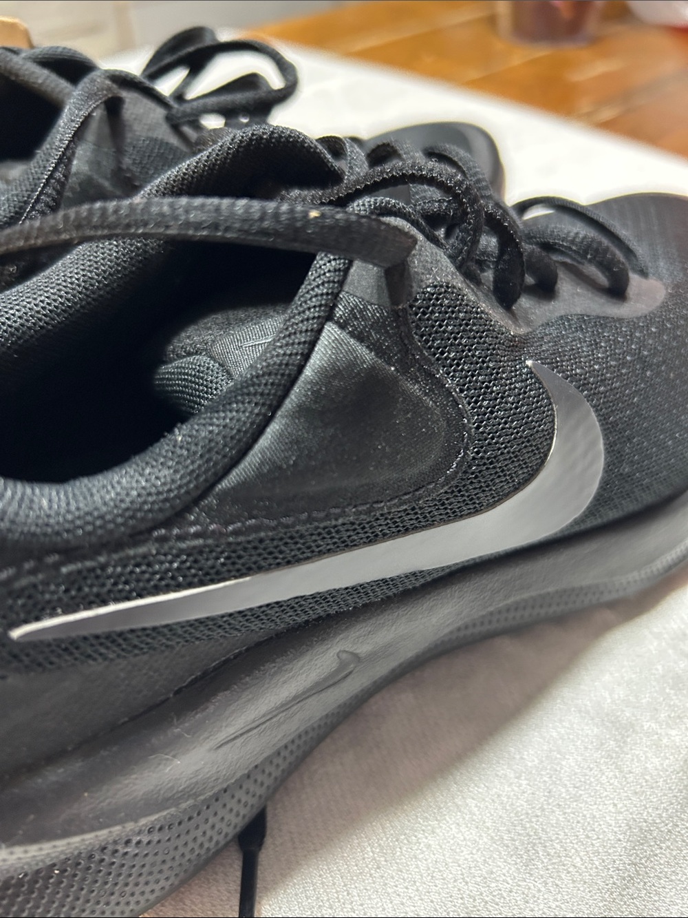 Nike Revolution New sneakers triple black- running - unisex 8.5 - Picture 4 of 10